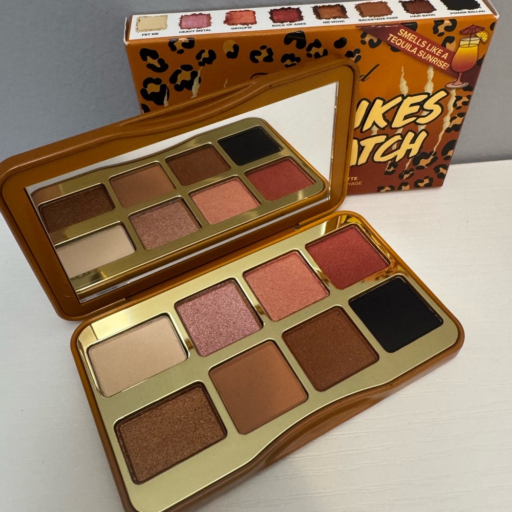 🐯Too Faced Kitty Likes to Scratch On-The-Fly Eyeshadow Palette - Picture 4 of 5